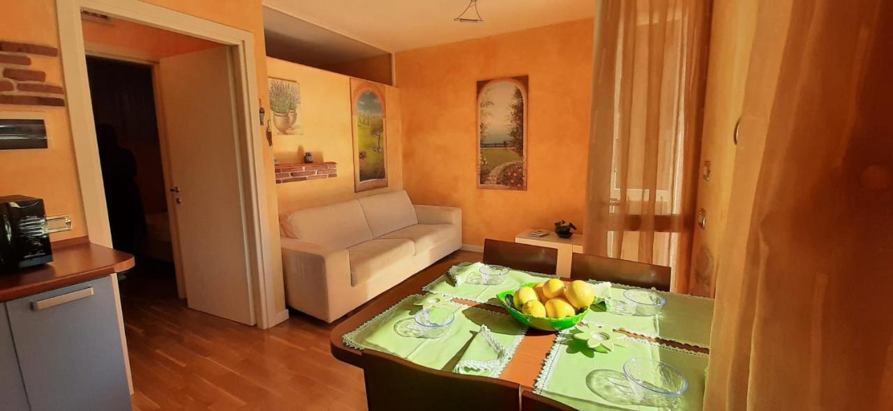 Holiday House Sole ซาโล ภายนอก รูปภาพ