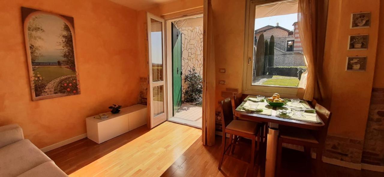 Holiday House Sole ซาโล ภายนอก รูปภาพ