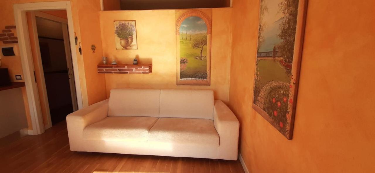 Holiday House Sole ซาโล ภายนอก รูปภาพ