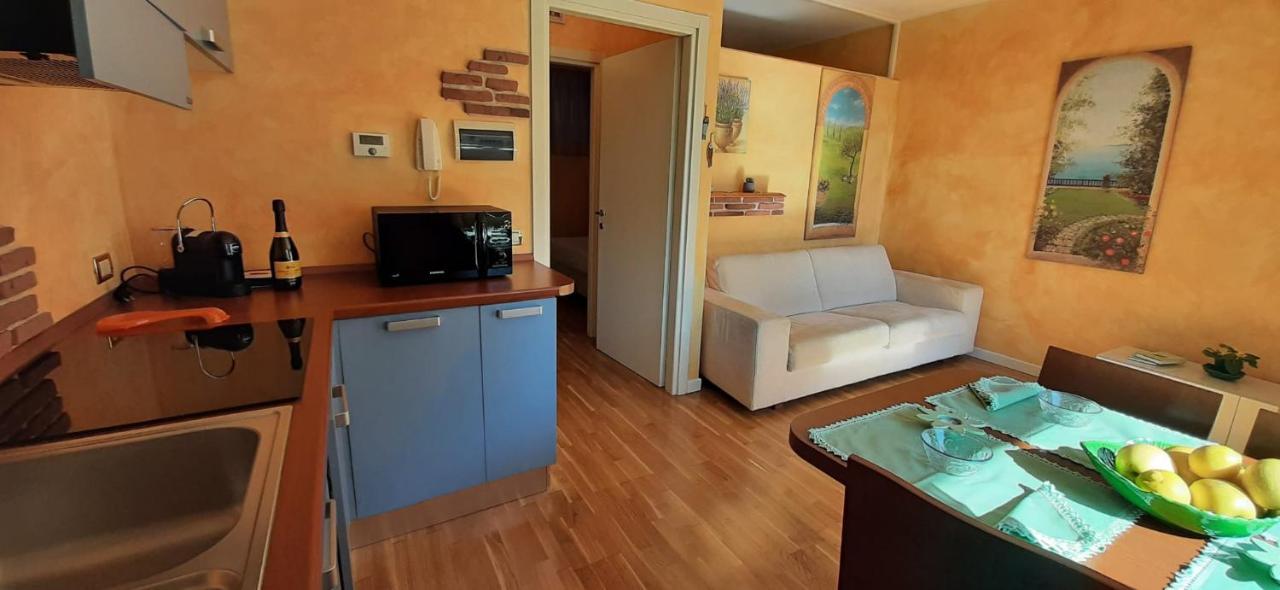 Holiday House Sole ซาโล ภายนอก รูปภาพ