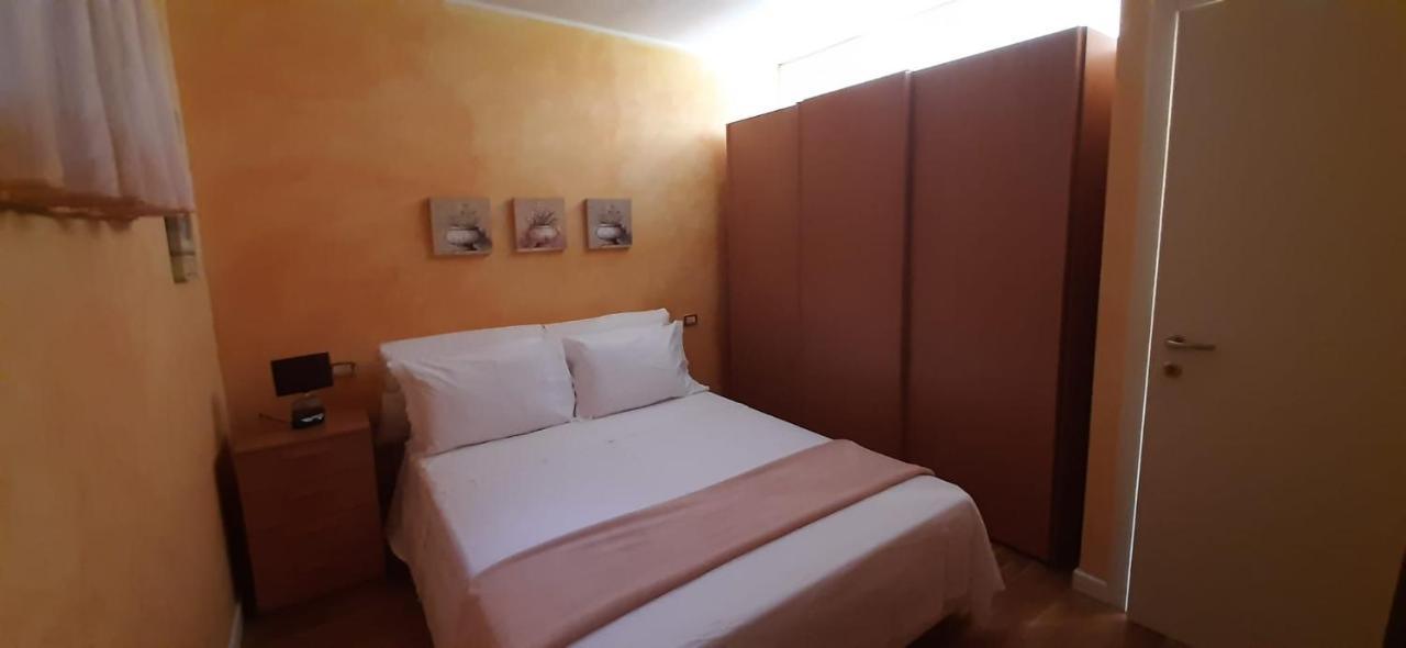 Holiday House Sole ซาโล ภายนอก รูปภาพ